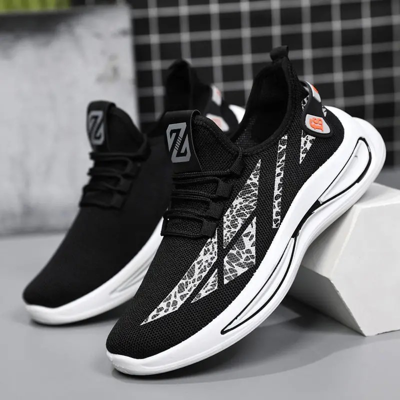 New Mens Running Sneakers Comfortable Walking Tennis Shoes Slip on Breathable Fashion Sneakers Athletic Outdoor Vulcanized Shoes